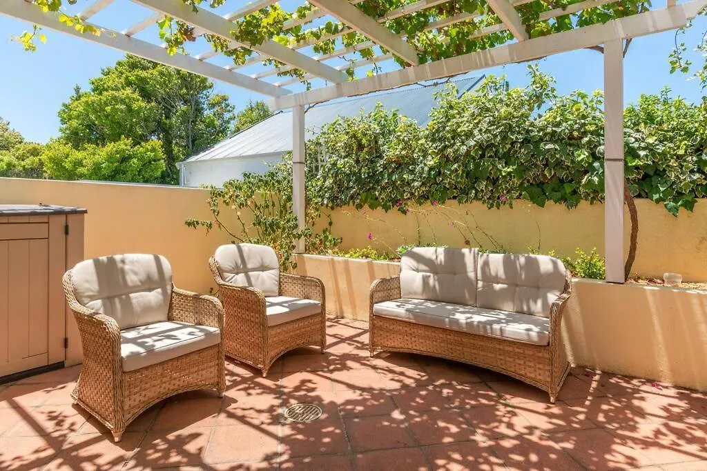 Charming Rosebank Cottage Cape Town Daire