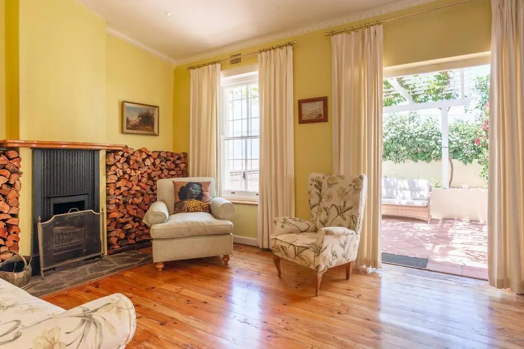 Charming Rosebank Cottage Cape Town Güney Afrika